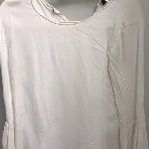 Zara basic blouse bell bottom sleeves - Picture 2 of 4